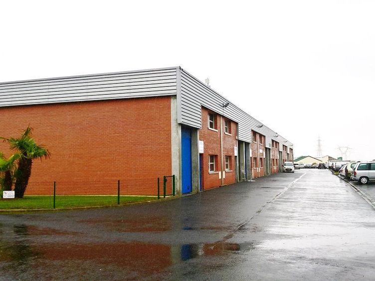 Rare sur le secteur ! CBRE vous propose à louer, 