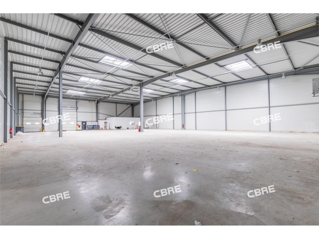 CBRE vous propose à louer un bâtiment indépendant