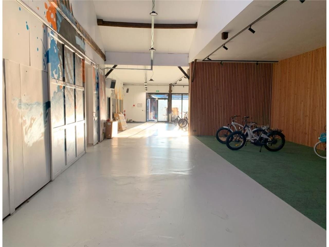 Rare sur le secteur! CBRE vous propose à louer, u