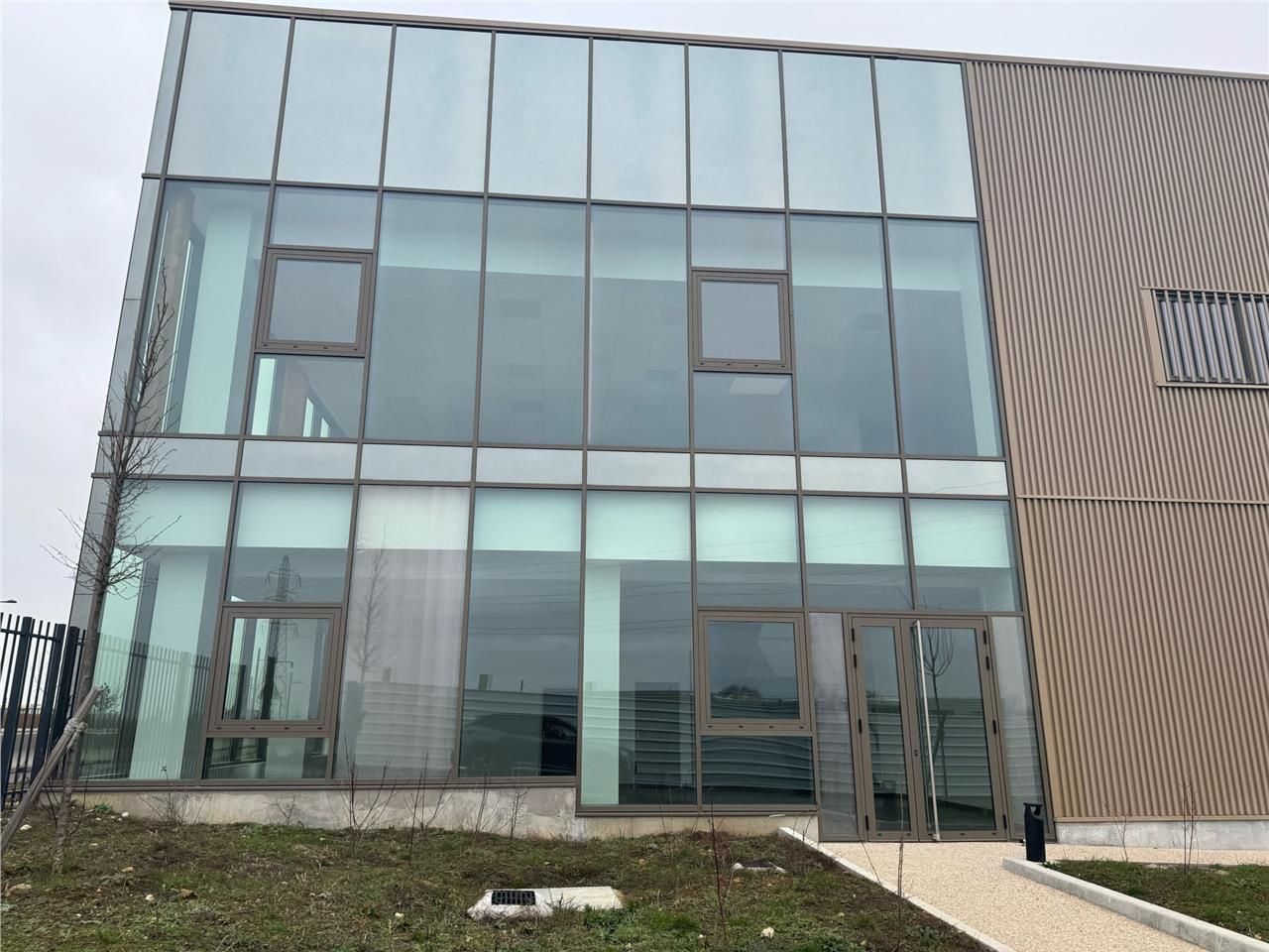 CBRE vous propose à vendre, un bâtiment indépenda