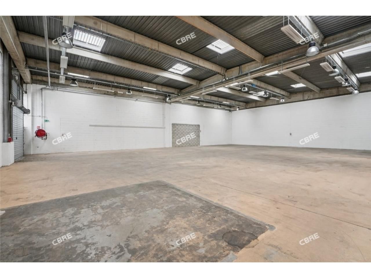 LOGISTIQUE URBAINE - CBRE vous propose à louer de