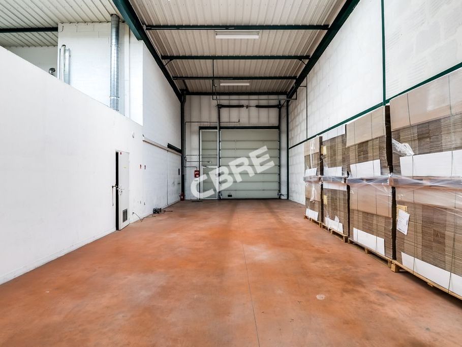 CBRE vous propose à la location, un local d'activ