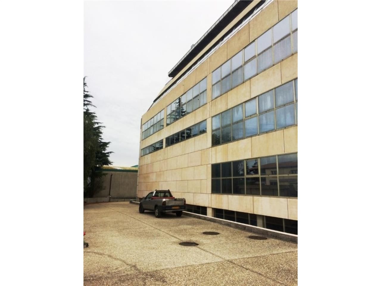 Rare sur le secteur ! CBRE vous propose  à vendre