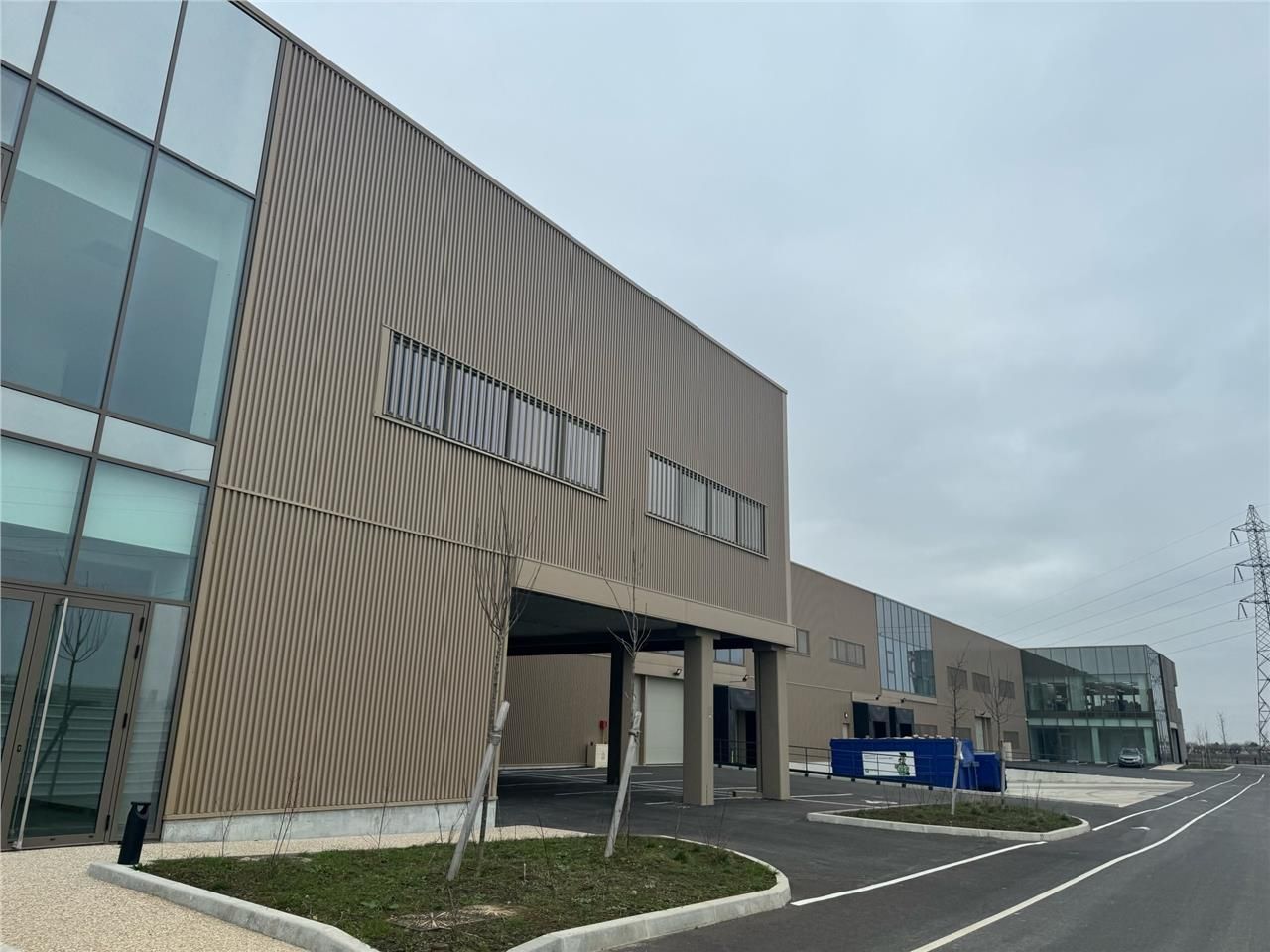 CBRE vous propose à vendre, un bâtiment indépenda