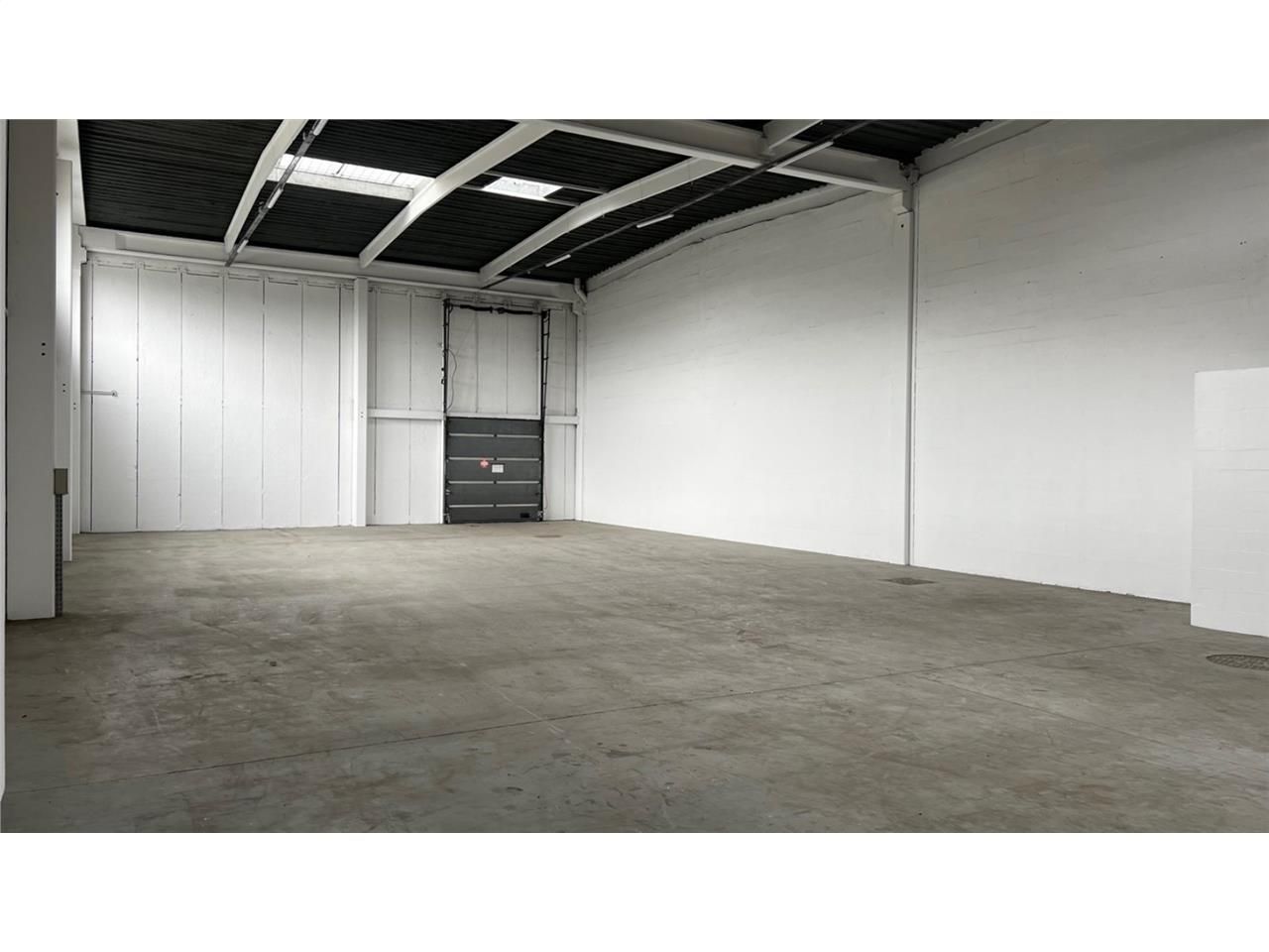 CBRE vous propose à louer un entrepôt/local d'act