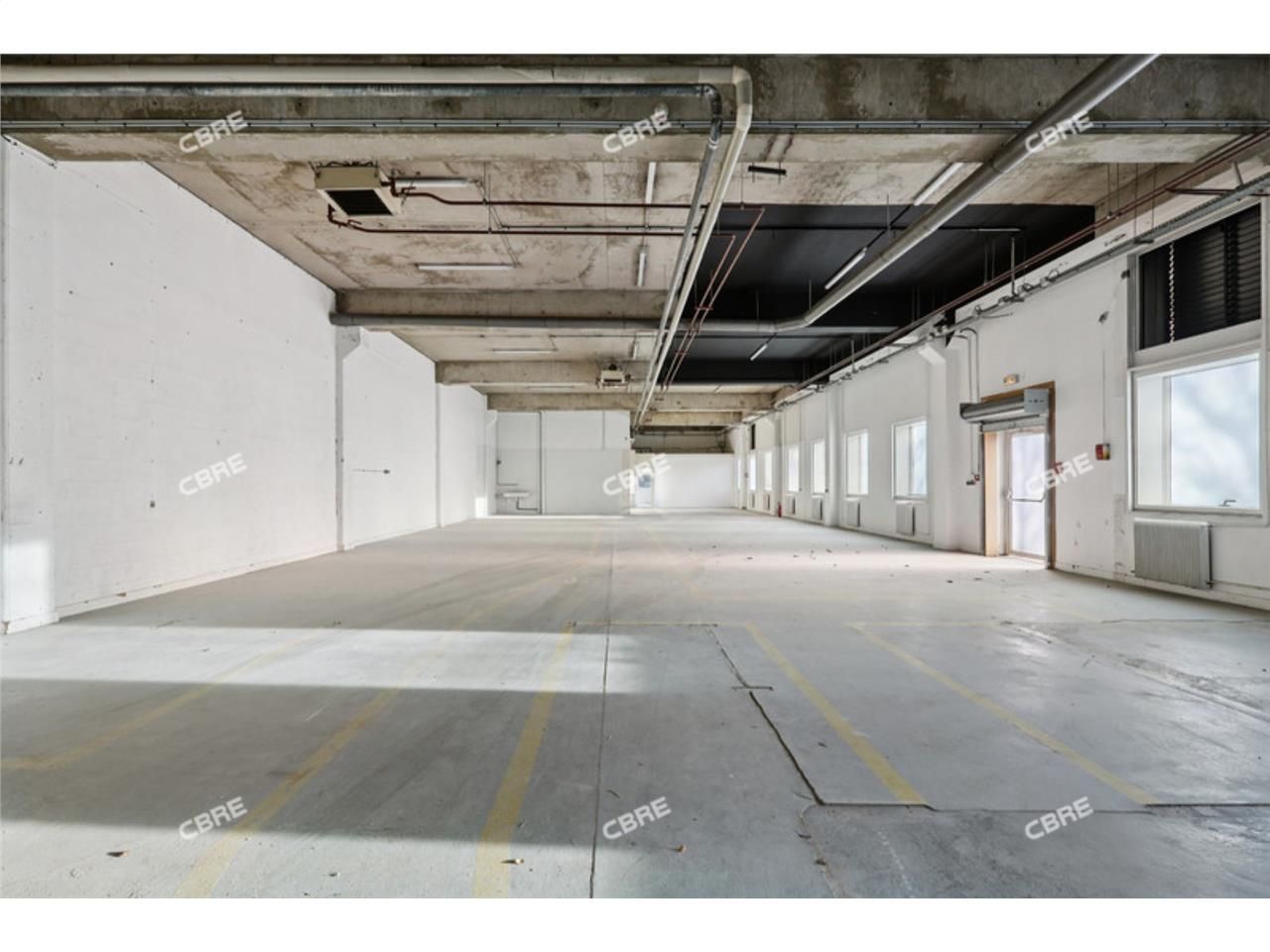 Rare sur le secteur ! CBRE vous propose à louer, 