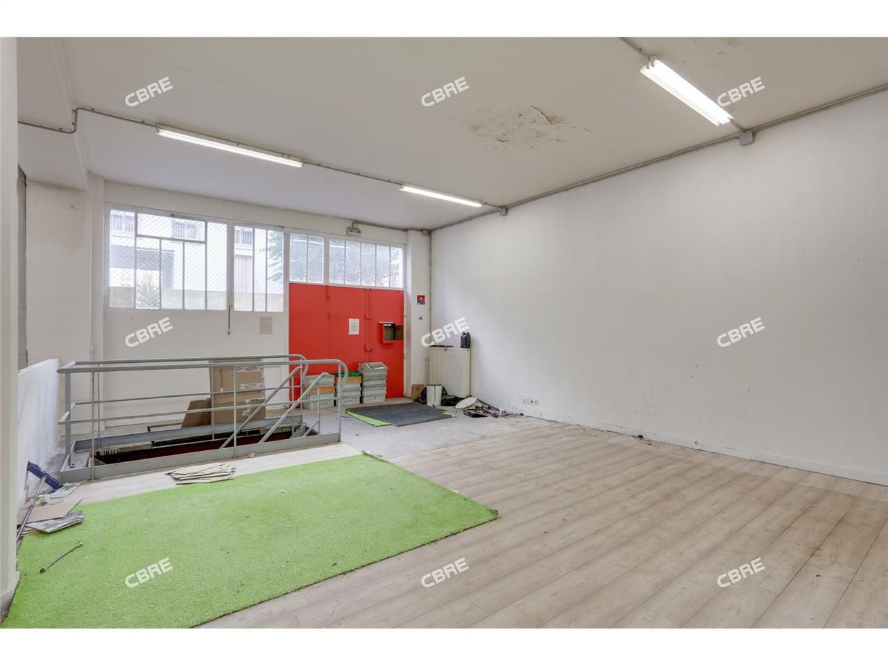 LOGISTIQUE URBAINE - CBRE vous propose à louer, u