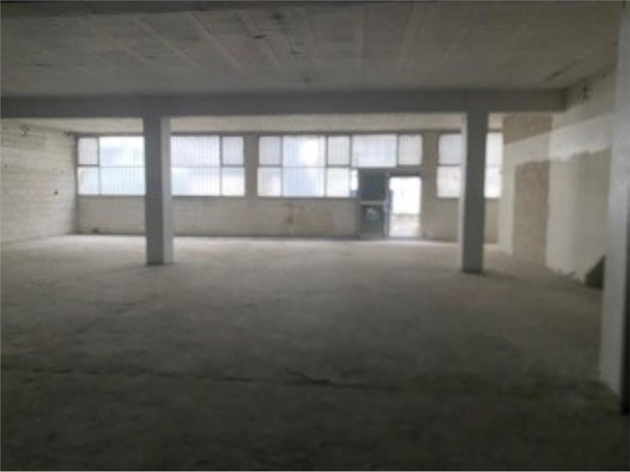 CBRE vous propose à vendre, un entrepôt/local d'a