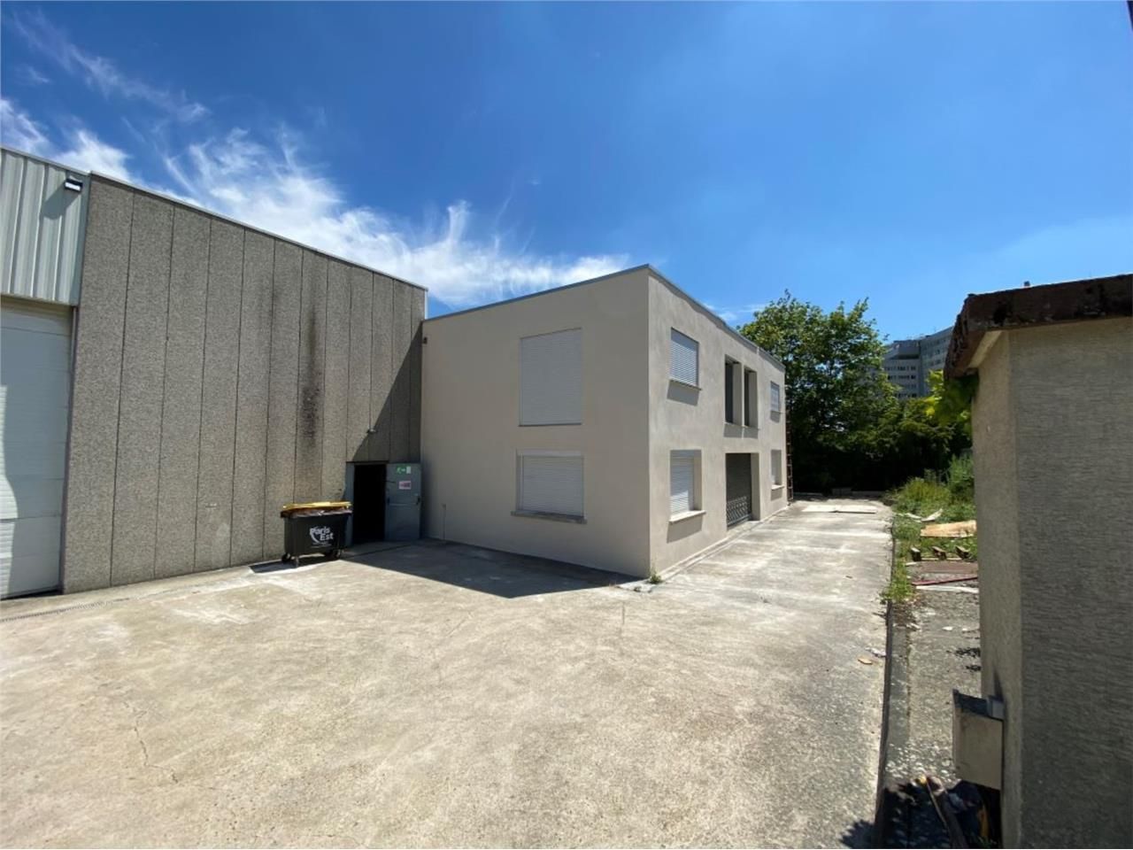 CBRE vous propose à louer, un entrepôt/local d'ac