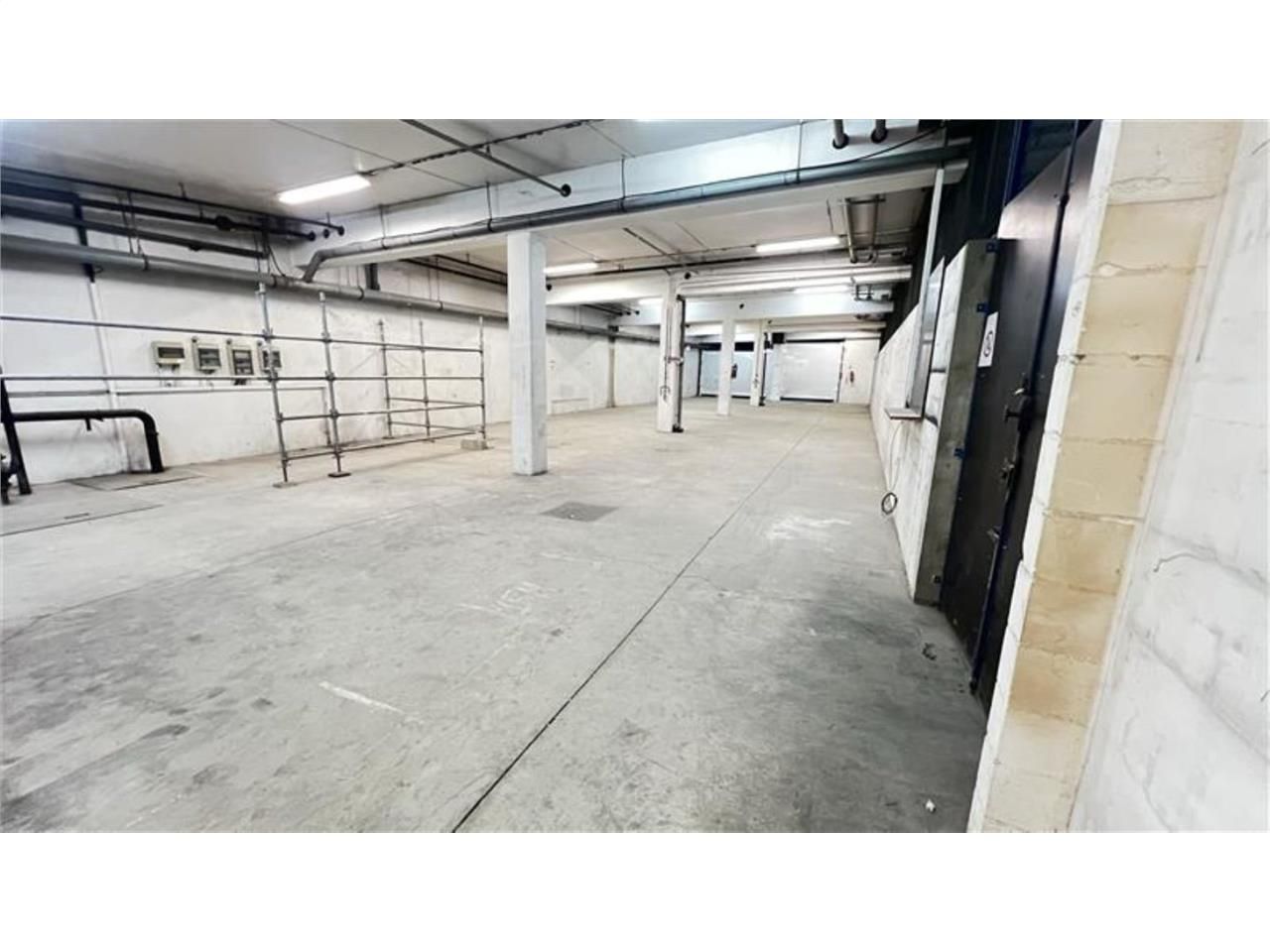 CBRE vous propose à louer un entrepôt/local d'act