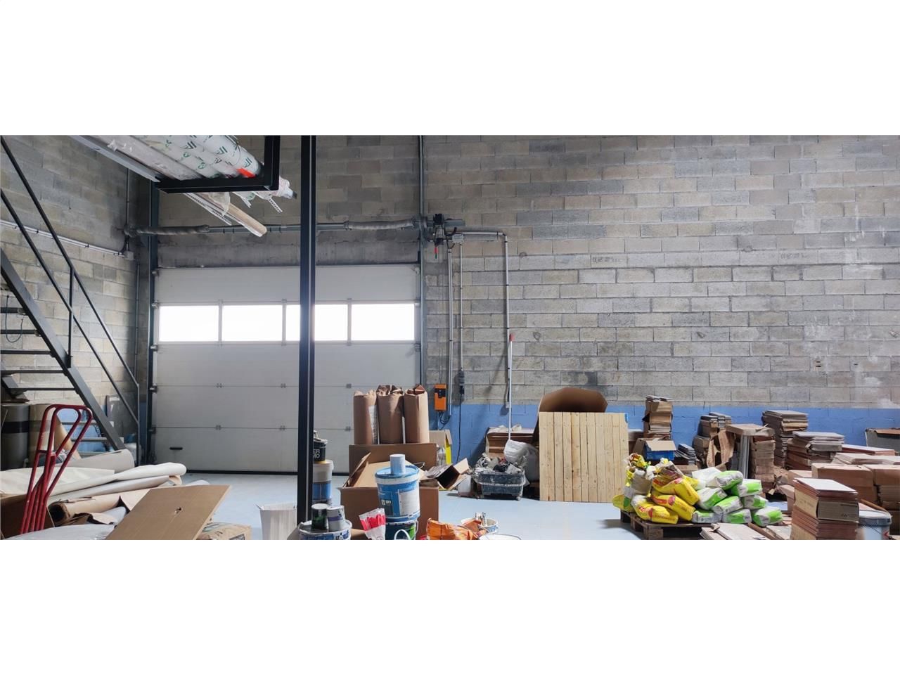 CBRE vous propose à louer un entrepôt/local d'act