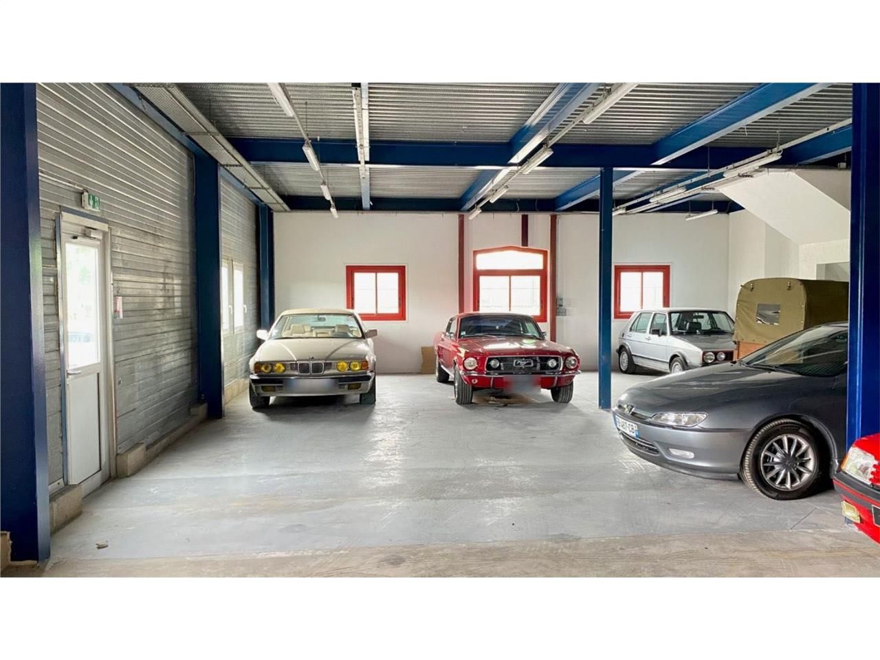 CBRE vous propose à louer, un entrepôt/local d'ac