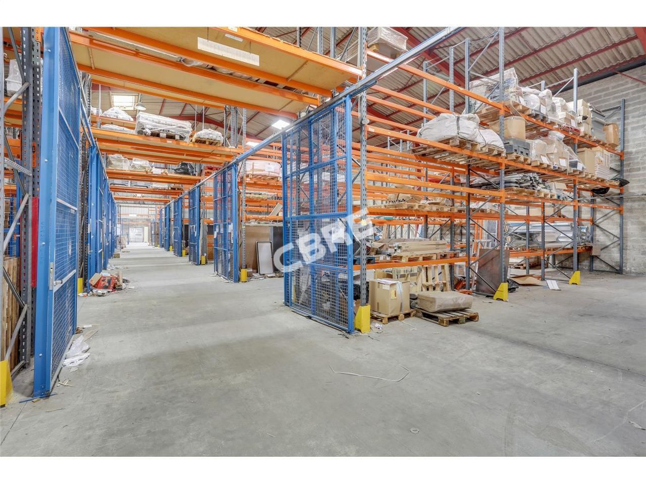 CBRE vous propose à louer, un entrepôt/local d'ac