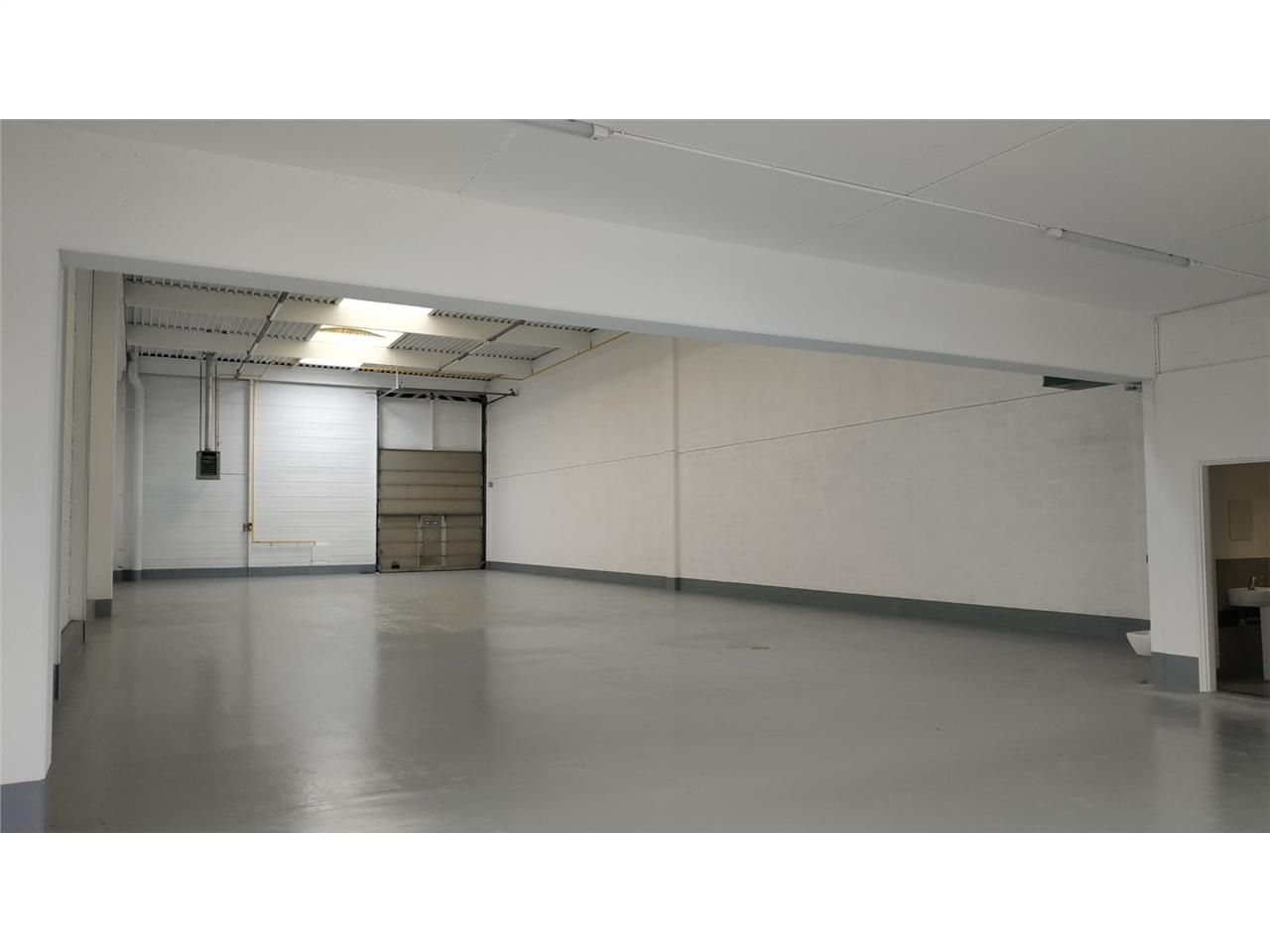 CBRE vous propose à louer un entrepôt/local d'act