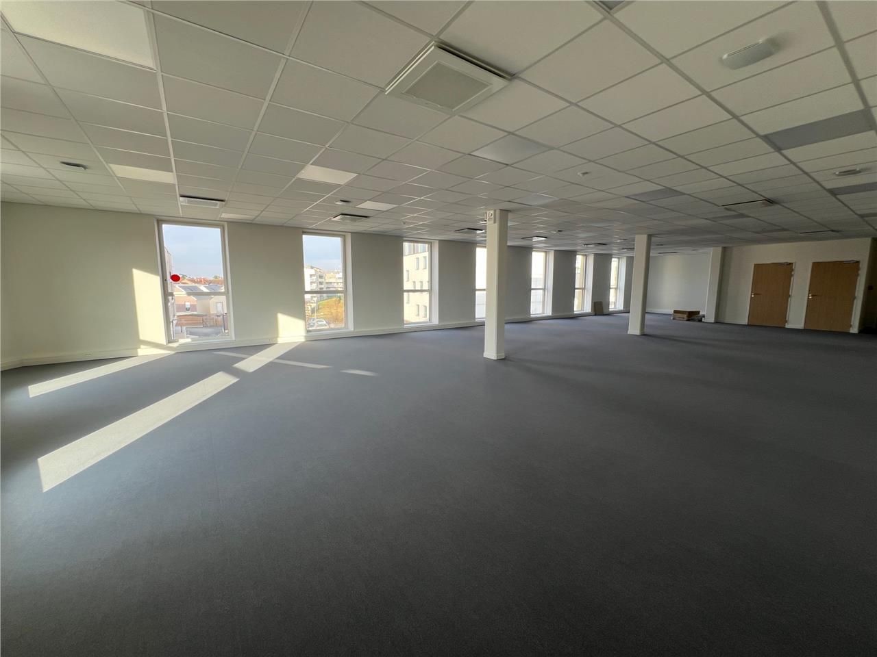 CBRE vous propose à vendre ou à louer, un plateau