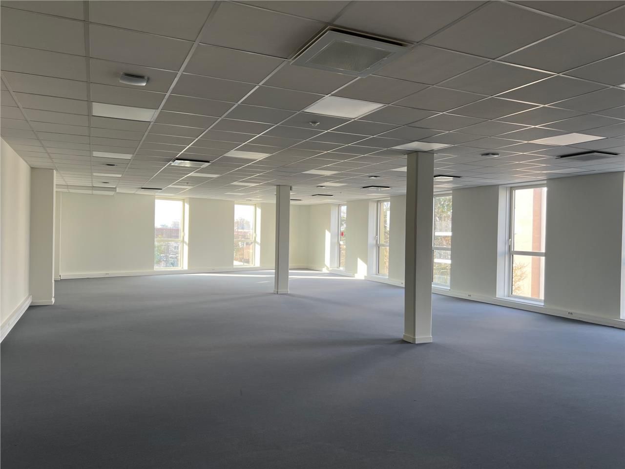 CBRE vous propose à vendre ou à louer, un plateau