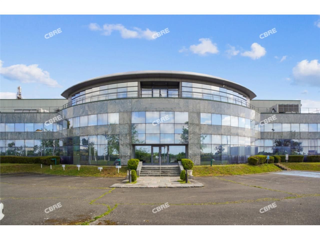 EXCLUSIVITE - CBRE vous propose à vendre, un entr