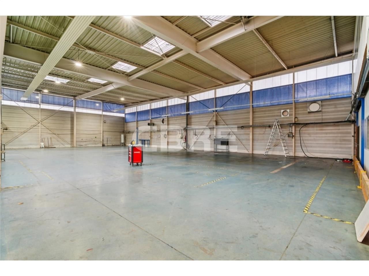 CBRE vous propose à vendre un bâtiment indépendan