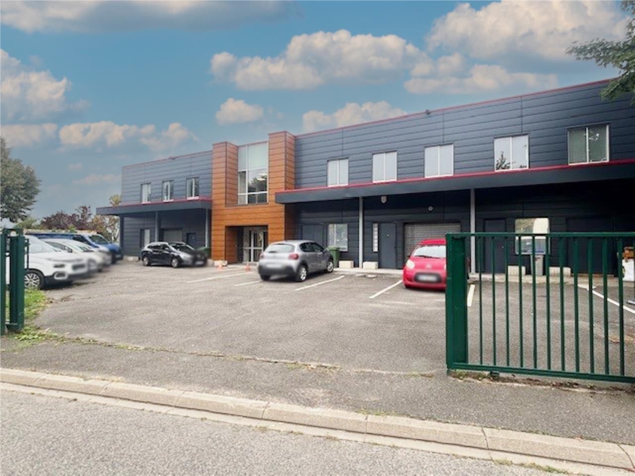 EXCLUSIVITE - CBRE vous propose à louer un entrep