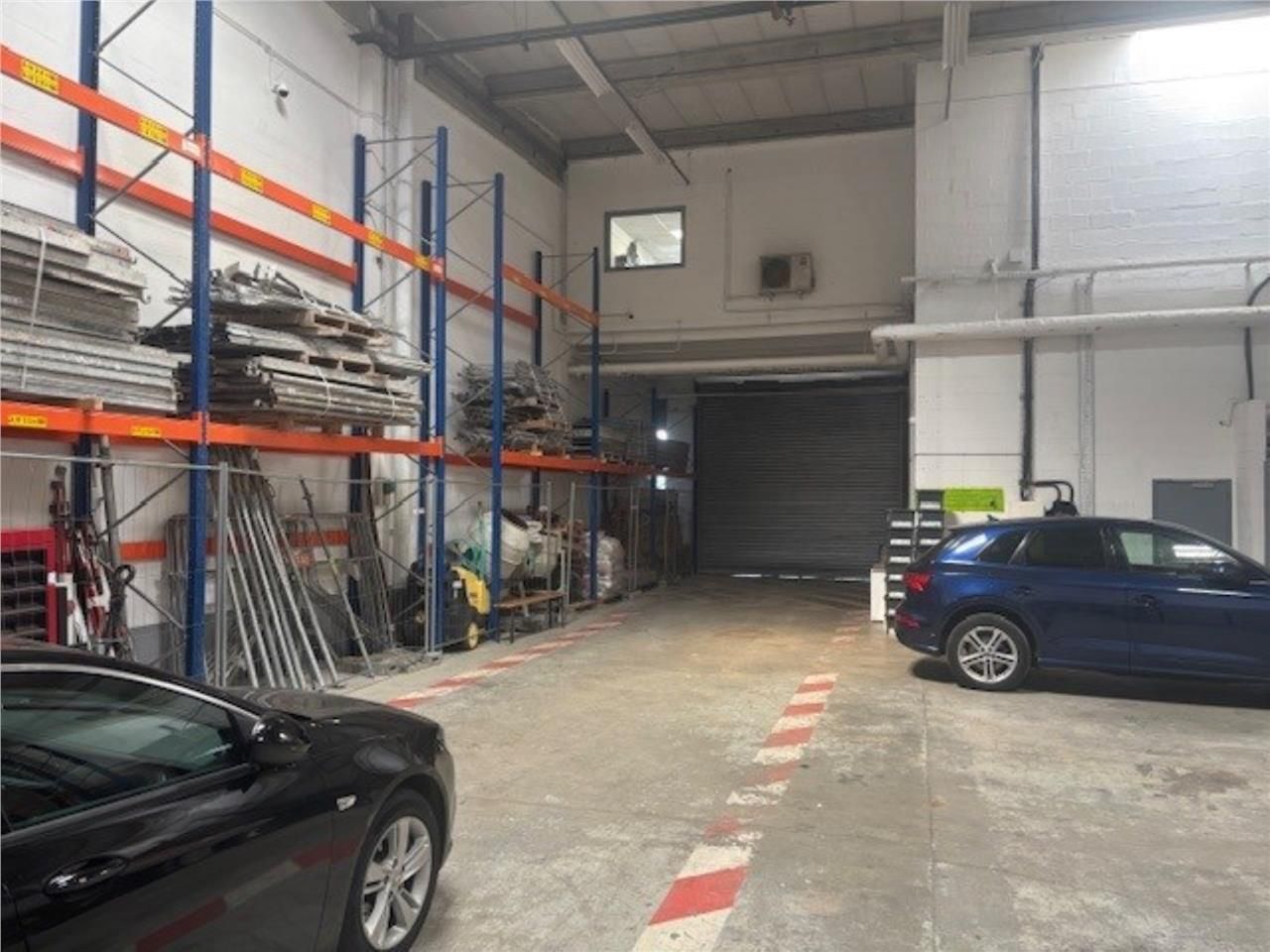 CBRE vous propose à vendre ou à louer un entrepôt