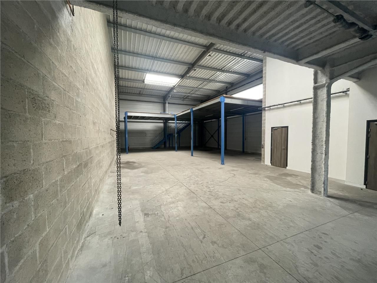 CBRE vous propose à louer une cellule de stockage