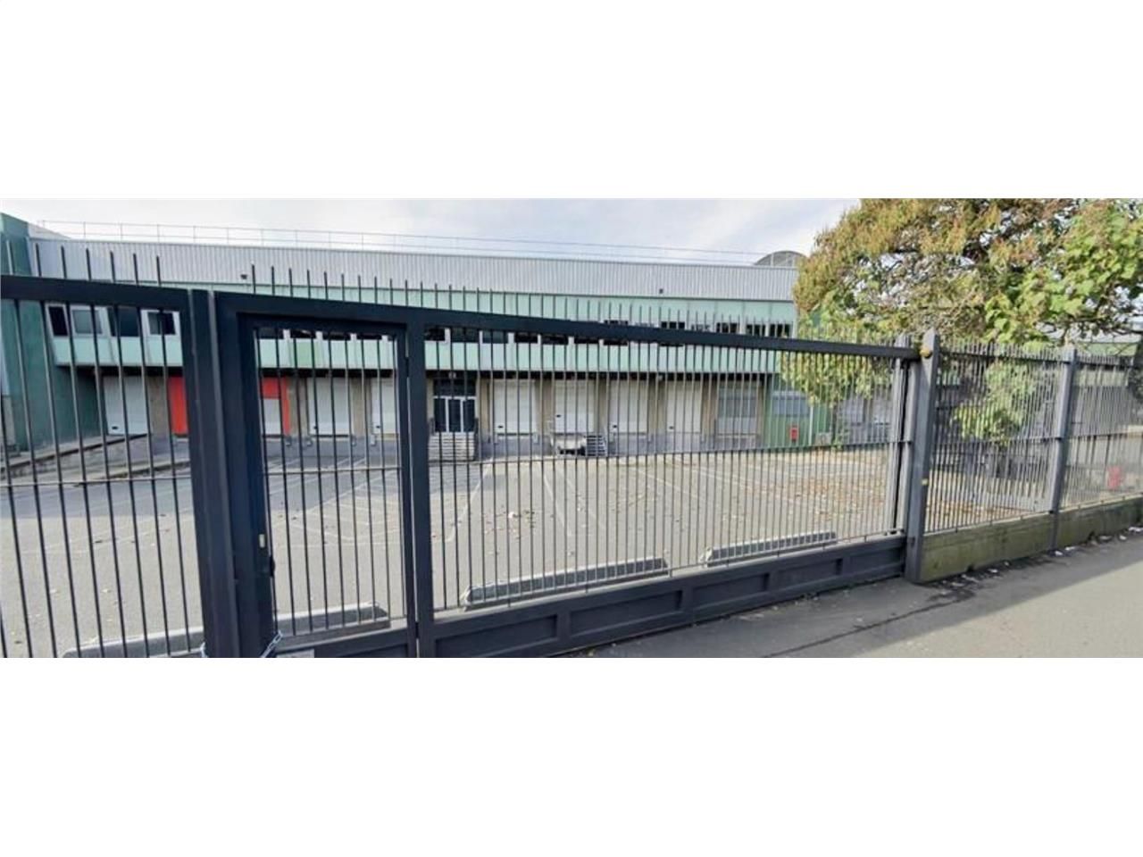 CBRE vous propose à louer, un local d'activités s