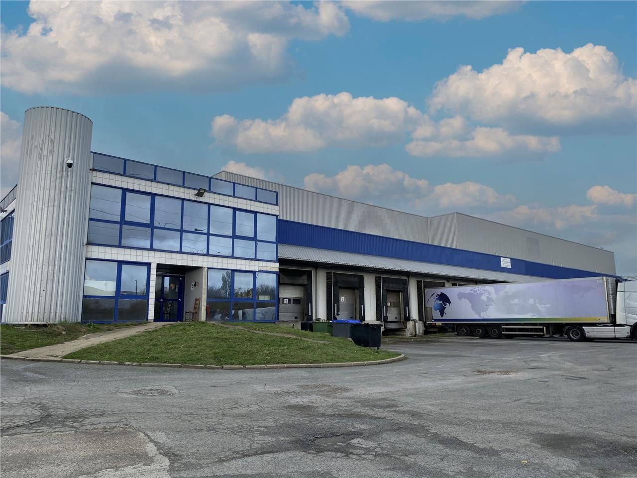 ENTREPOT FRIGORIFIQUE - CBRE vous propose à louer