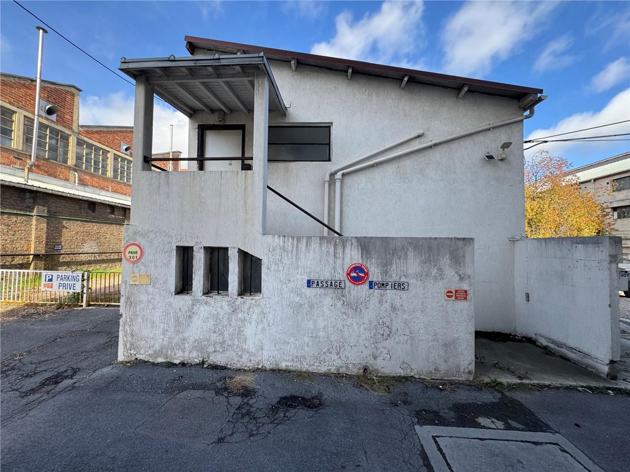 CBRE vous propose à louer, un bâtiment indépendan