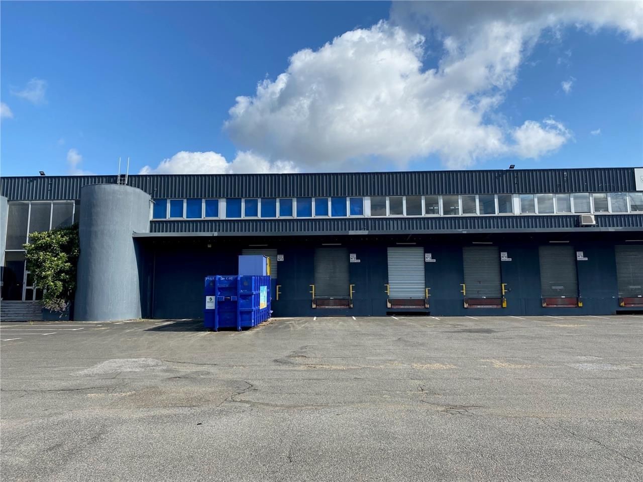 CBRE vous propose à louer un entrepôt/local d'act