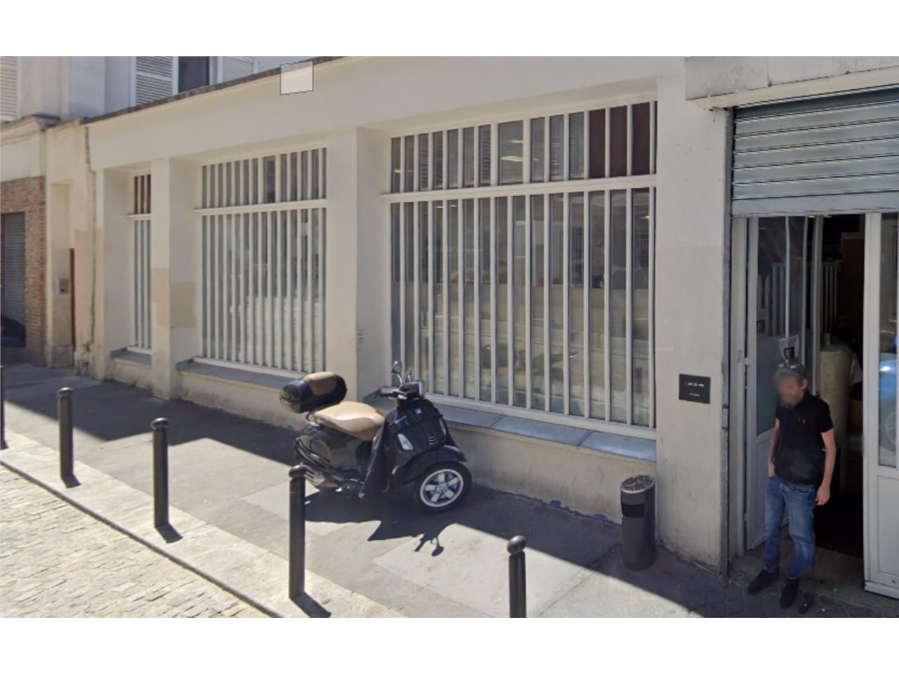 CBRE vous propose à louer, un local d'activités s