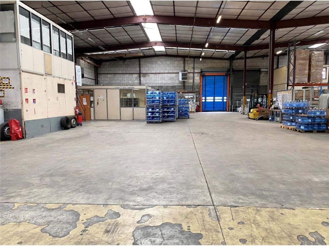 CBRE vous propose à vendre, un entrepôt/local d'a