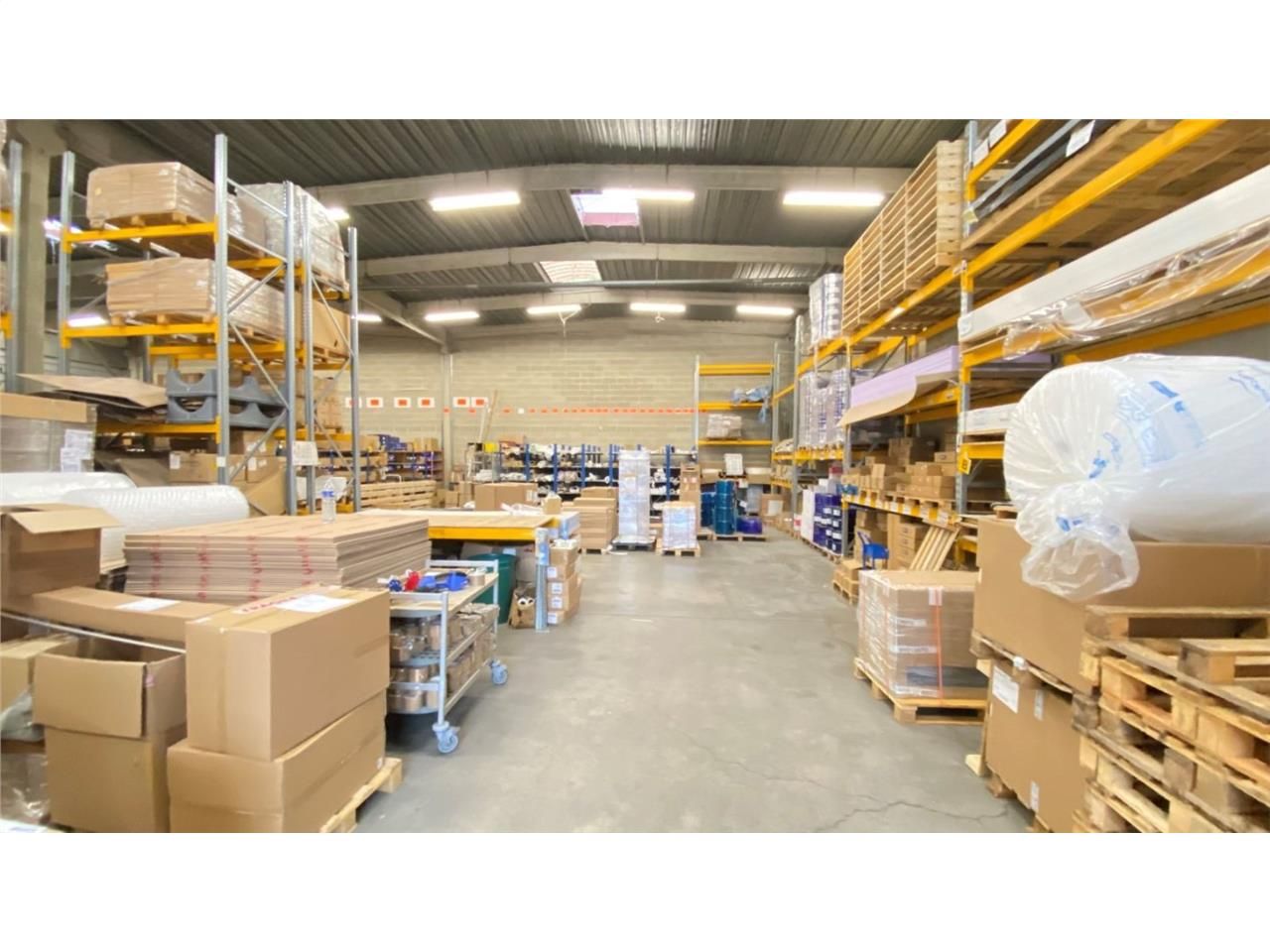 CBRE vous propose à vendre un entrepôt/local d'ac