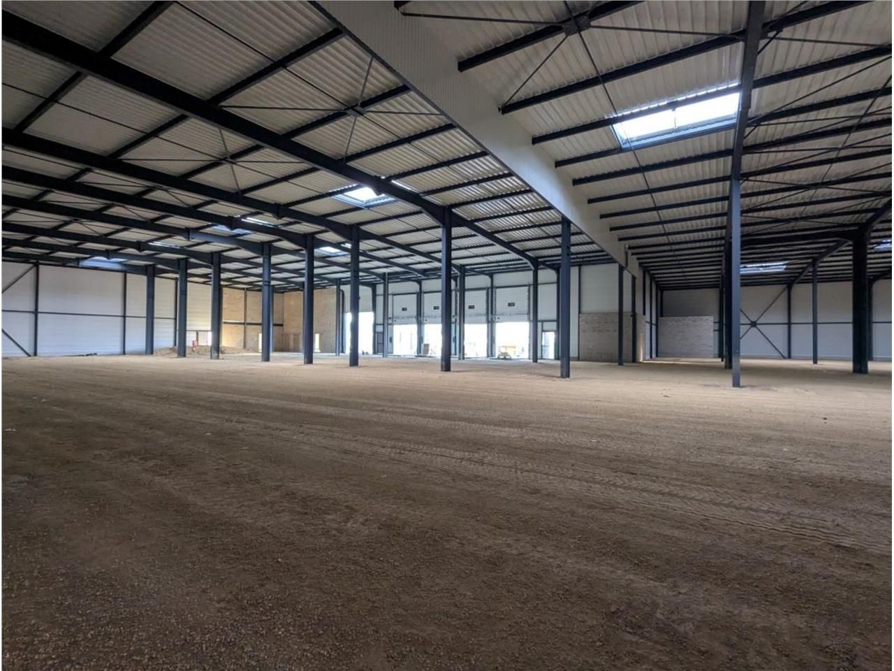 CBRE vous propose à louer un entrepôt/local d'act