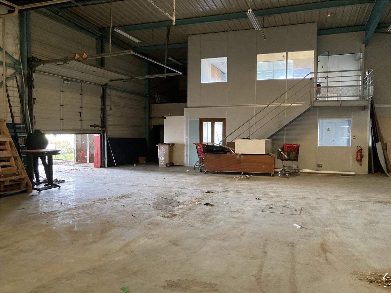 CBRE vous propose à louer un entrepôt/local d'act