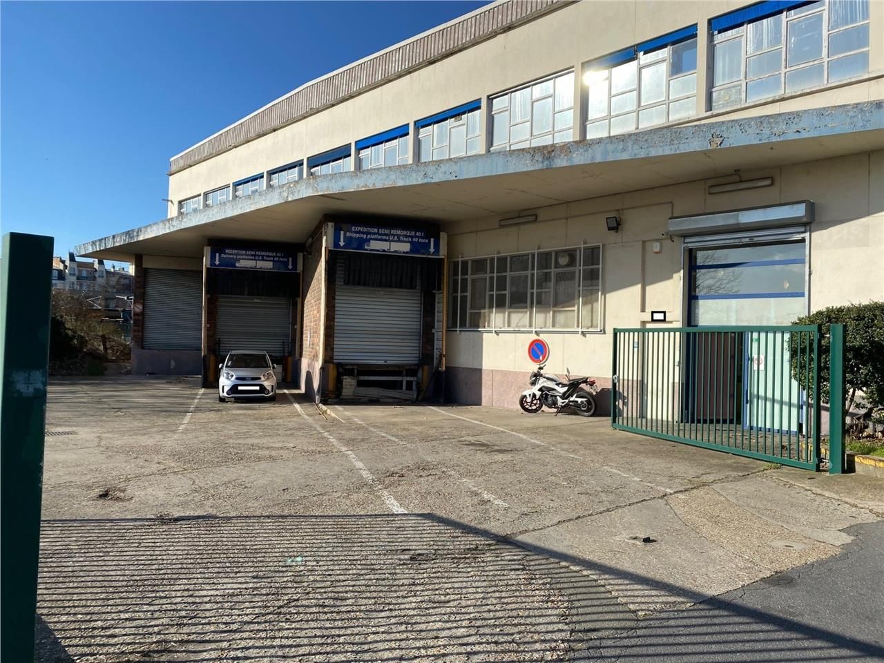 CBRE vous propose à louer, un bâtiment indépendan