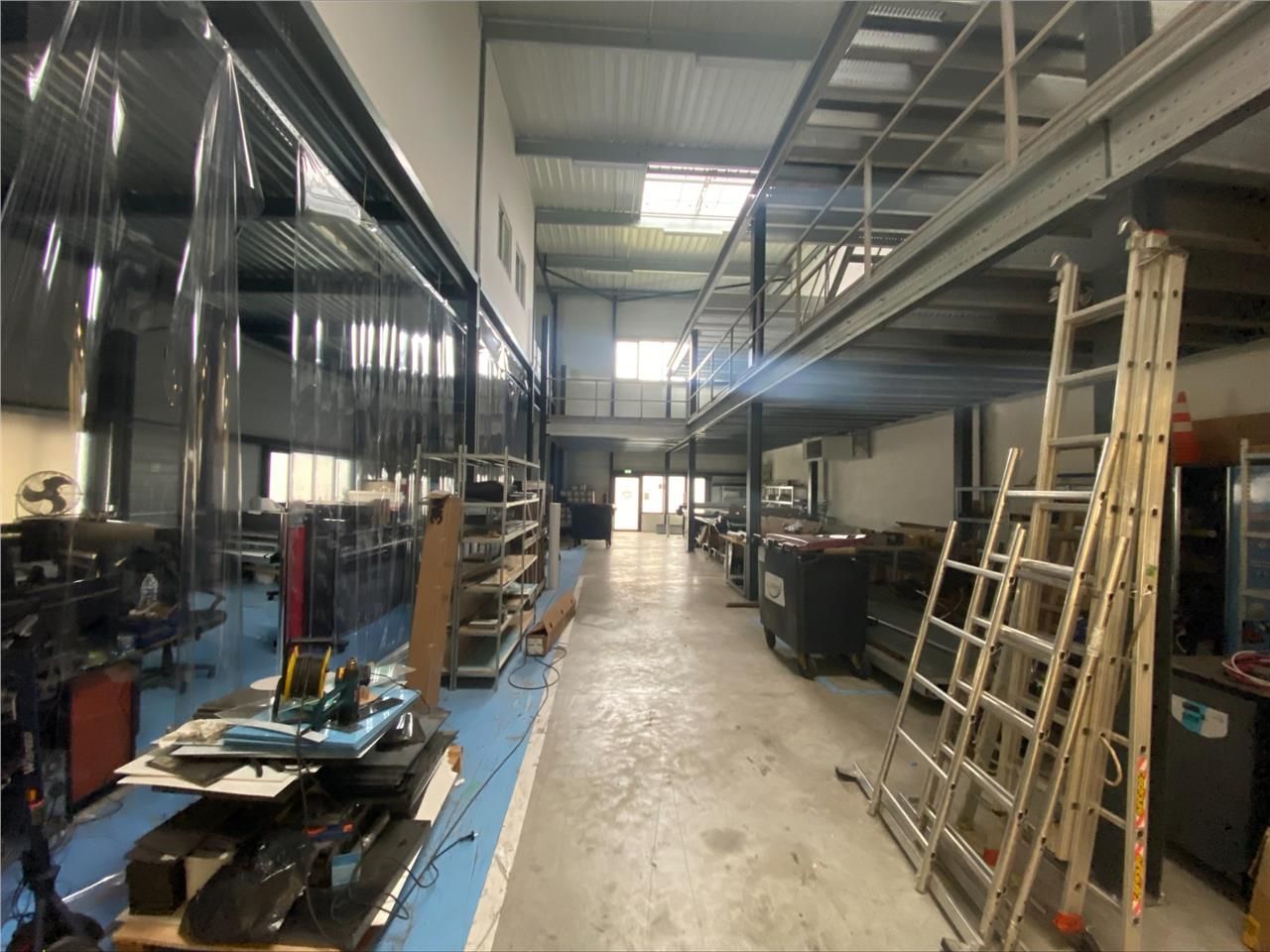 CBRE vous propose à vendre un entrepôt/local d'ac