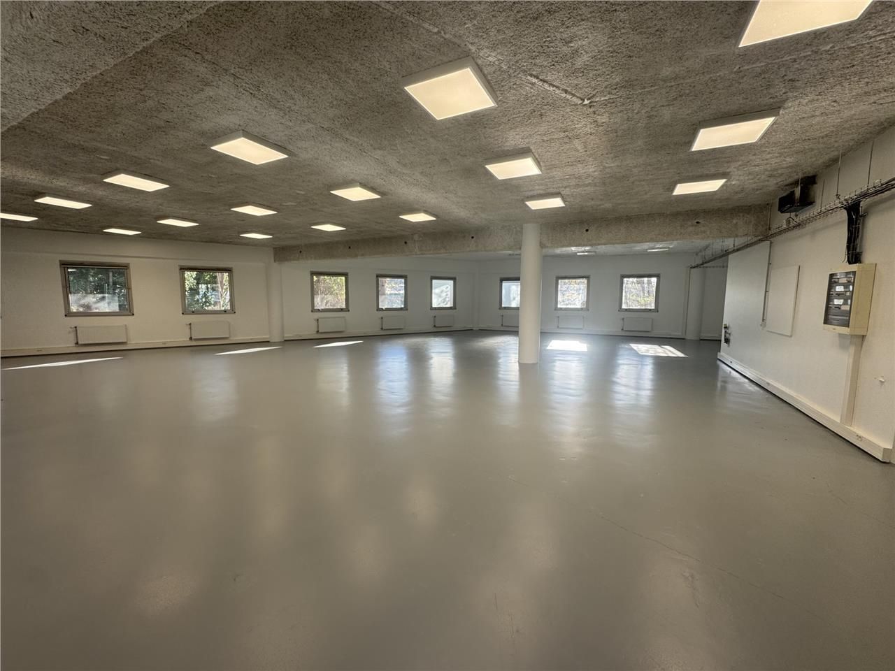 Rare sur le marché ! CBRE vous propose à vendre a