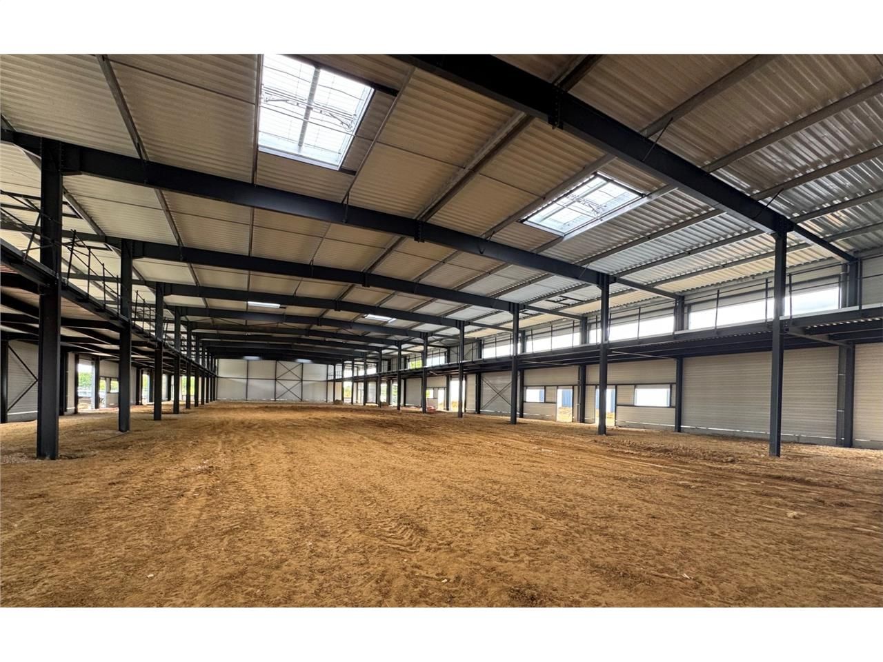 CBRE vous propose à vendre ou à louer, des cellul