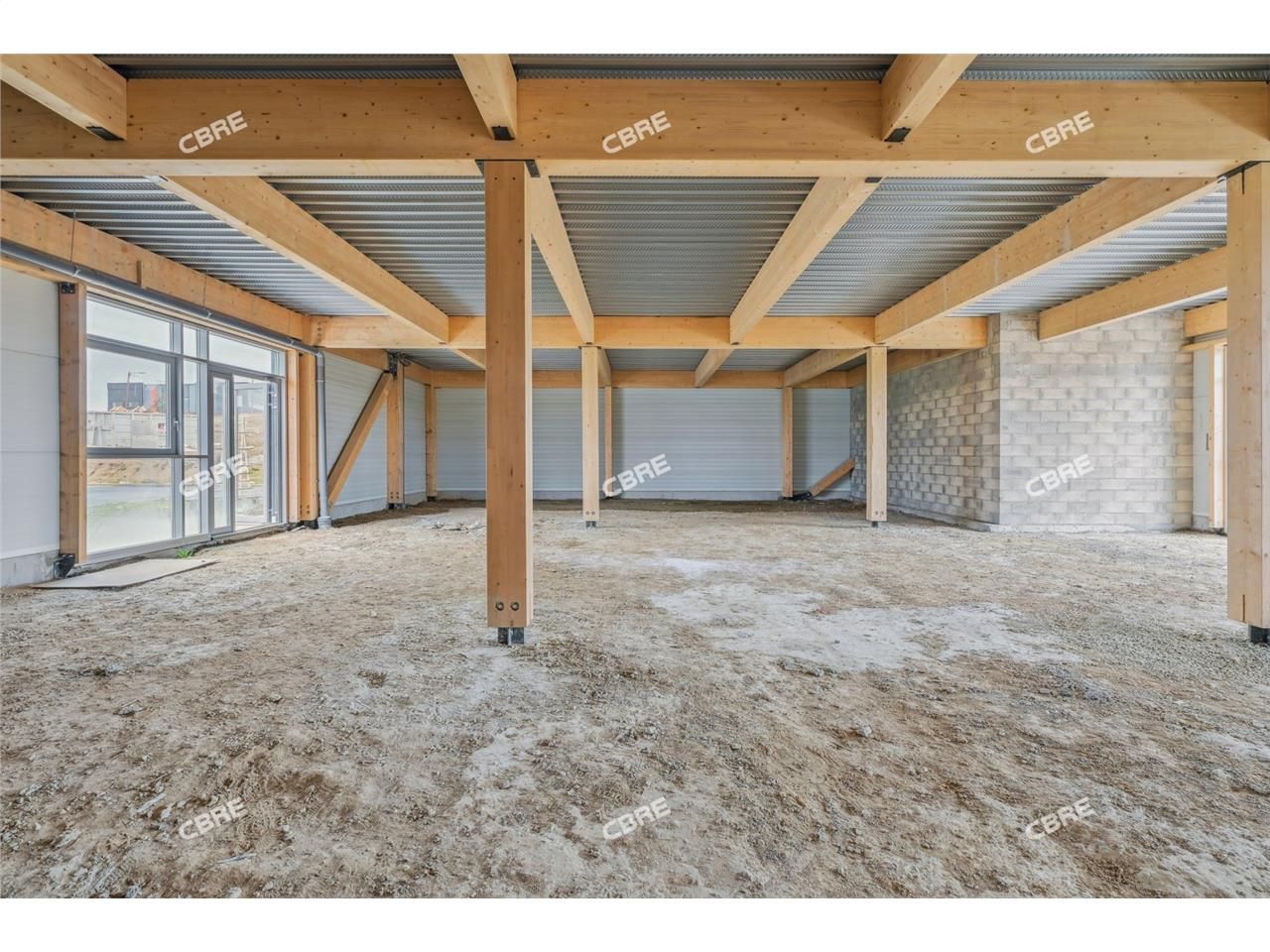 CBRE vous propose à vendre ou à louer, des bâtime