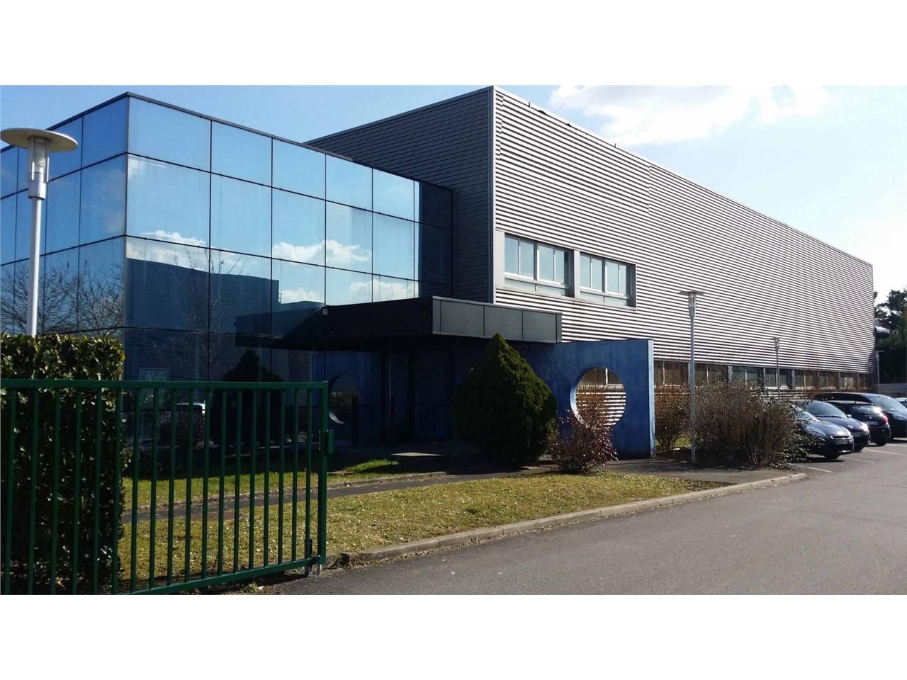 CBRE vous propose à louer une cellule de stockage