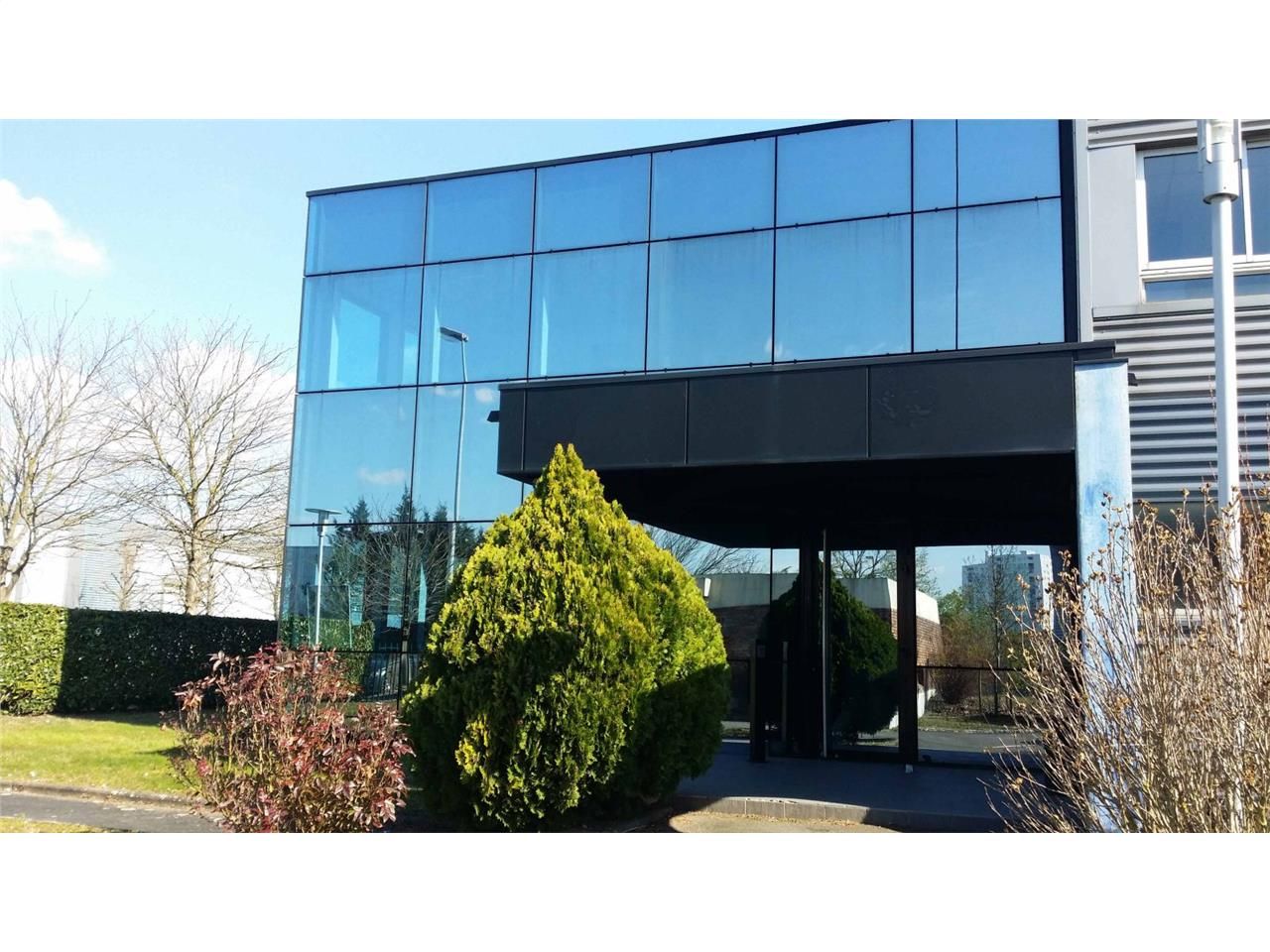 CBRE vous propose à louer une cellule de stockage