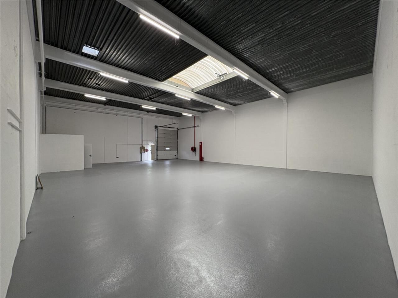 CBRE vous propose à louer, un local d'activités r