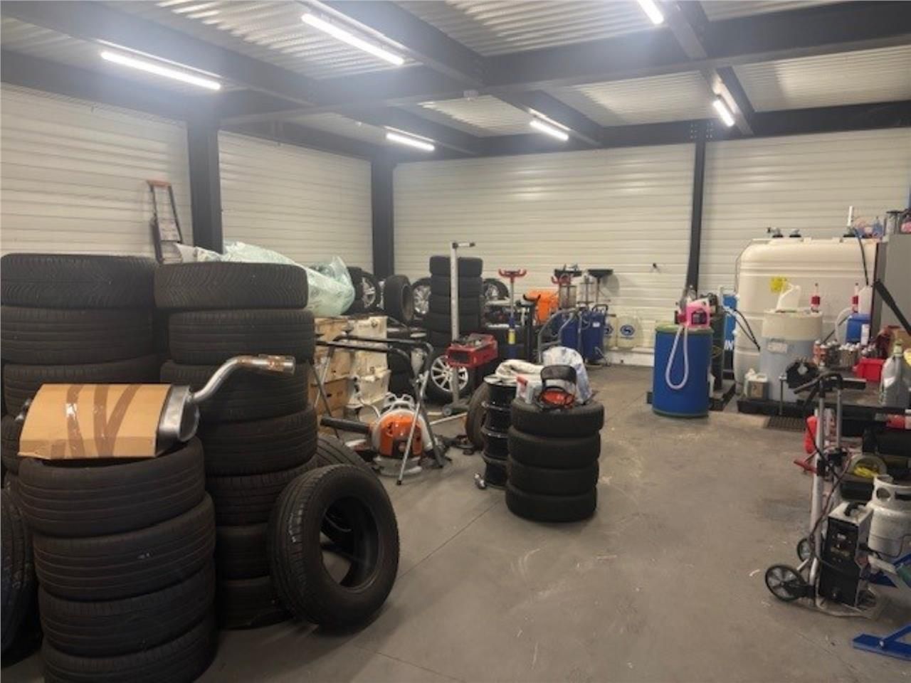 CBRE vous propose à vendre ou à louer un entrepôt