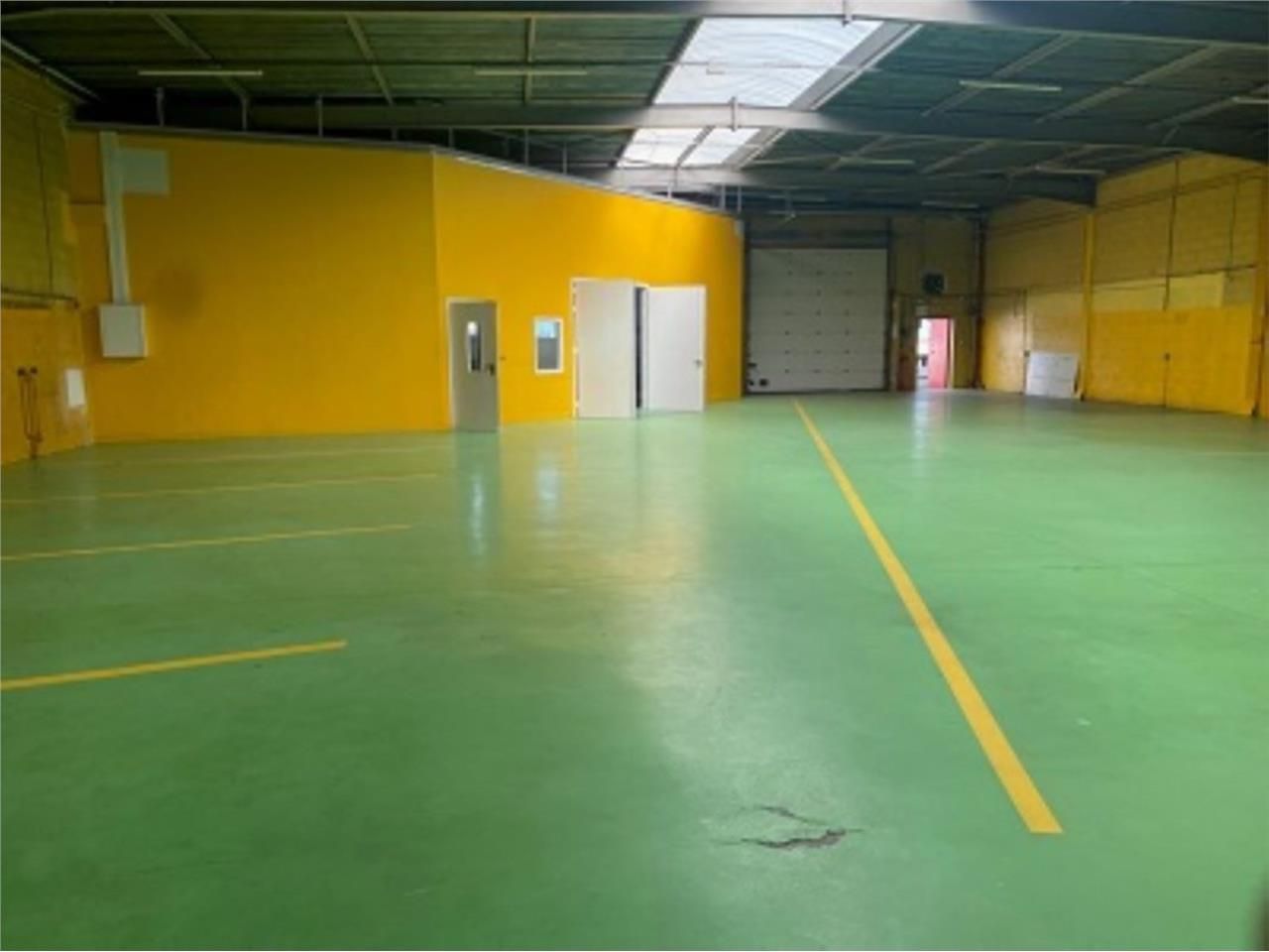 CBRE vous propose à louer, un entrepôt/local d'ac