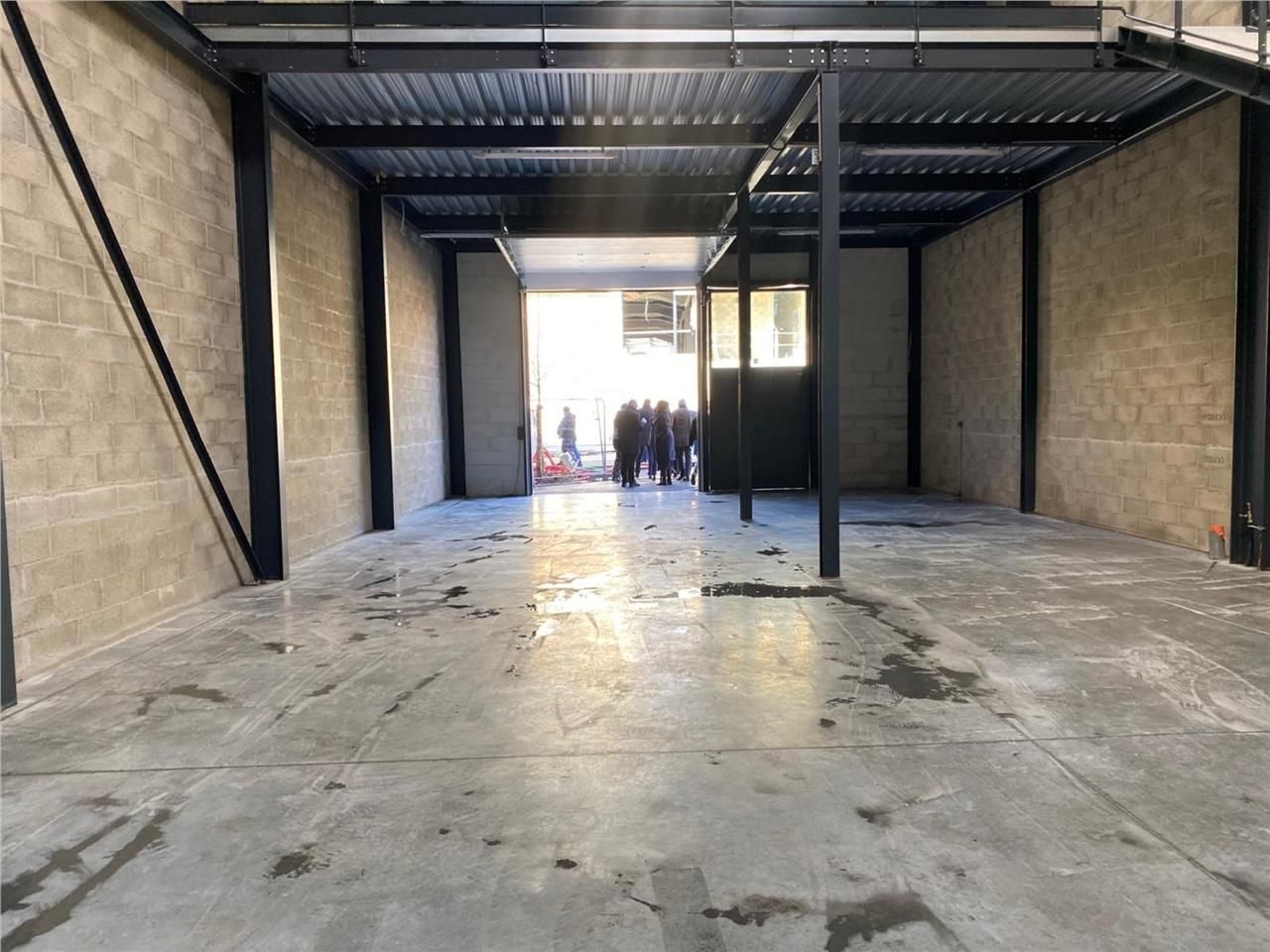 CBRE vous propose à louer, un local d'activités s