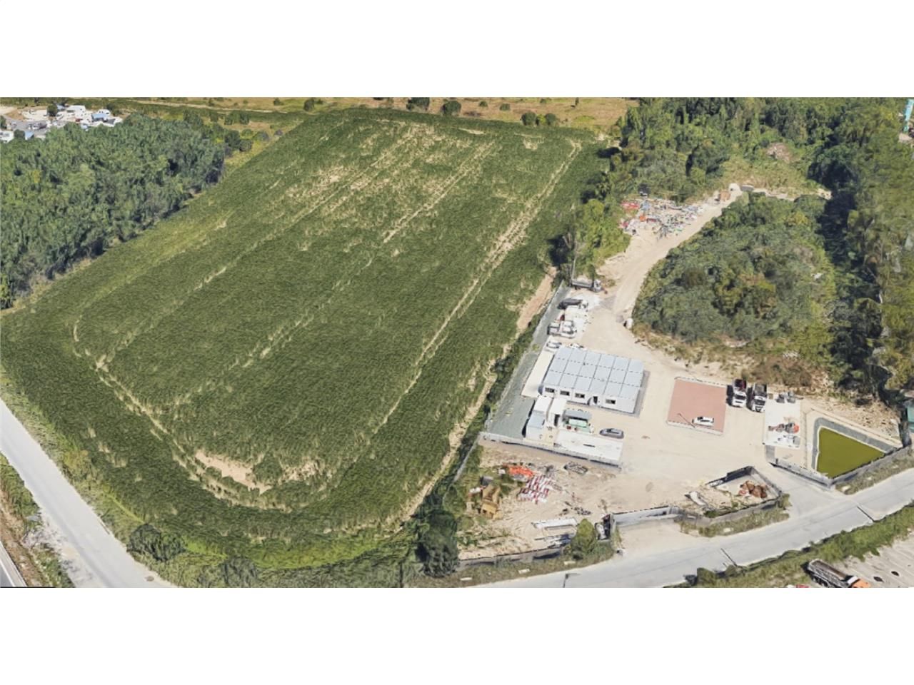 CBRE vous propose à louer un terrain situé sur la