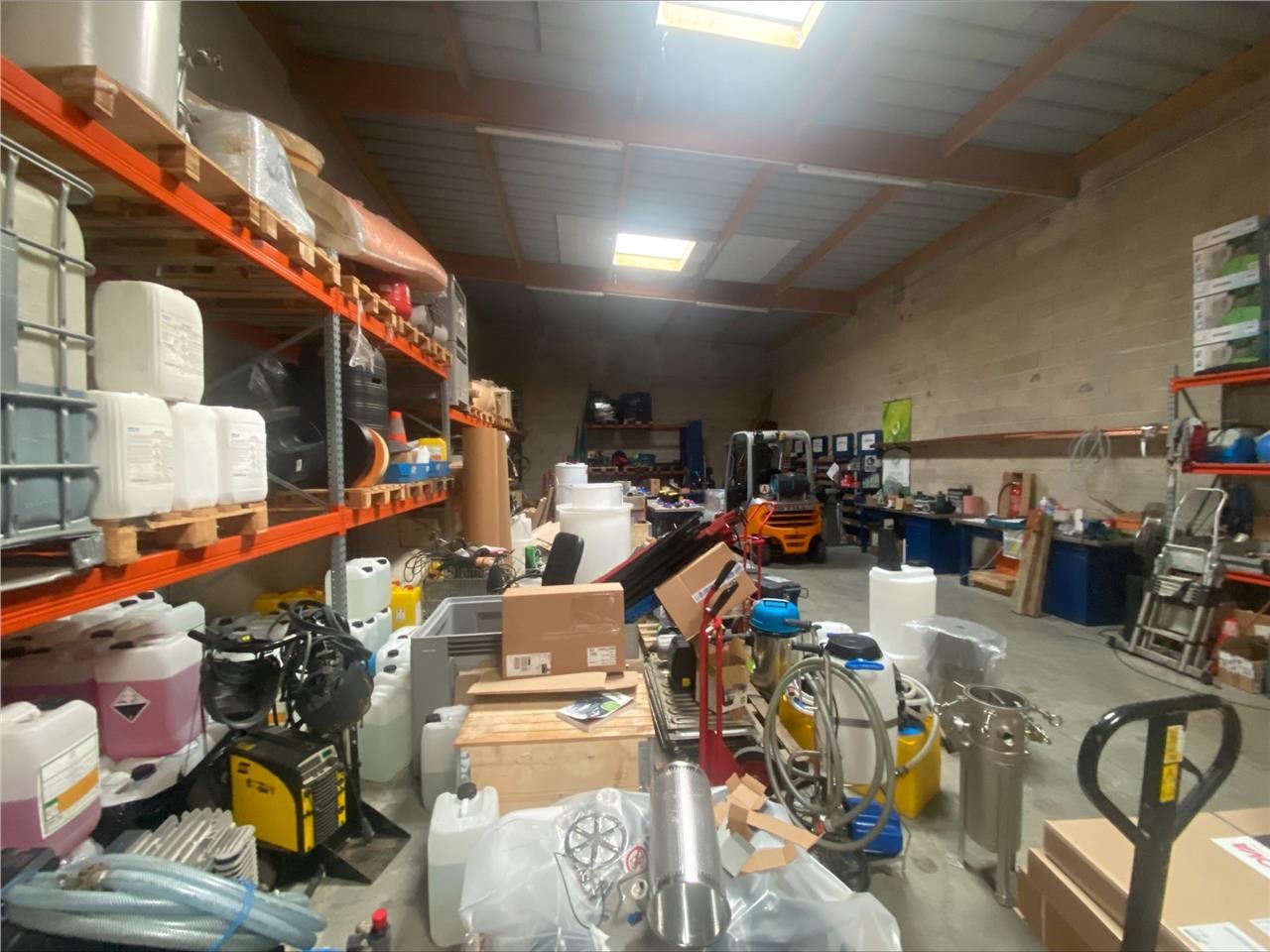 CBRE vous propose à la location un bâtiment d'act