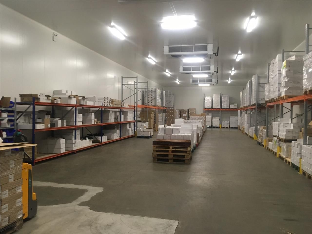 CBRE vous propose à louer, un entrepôt/local d'ac