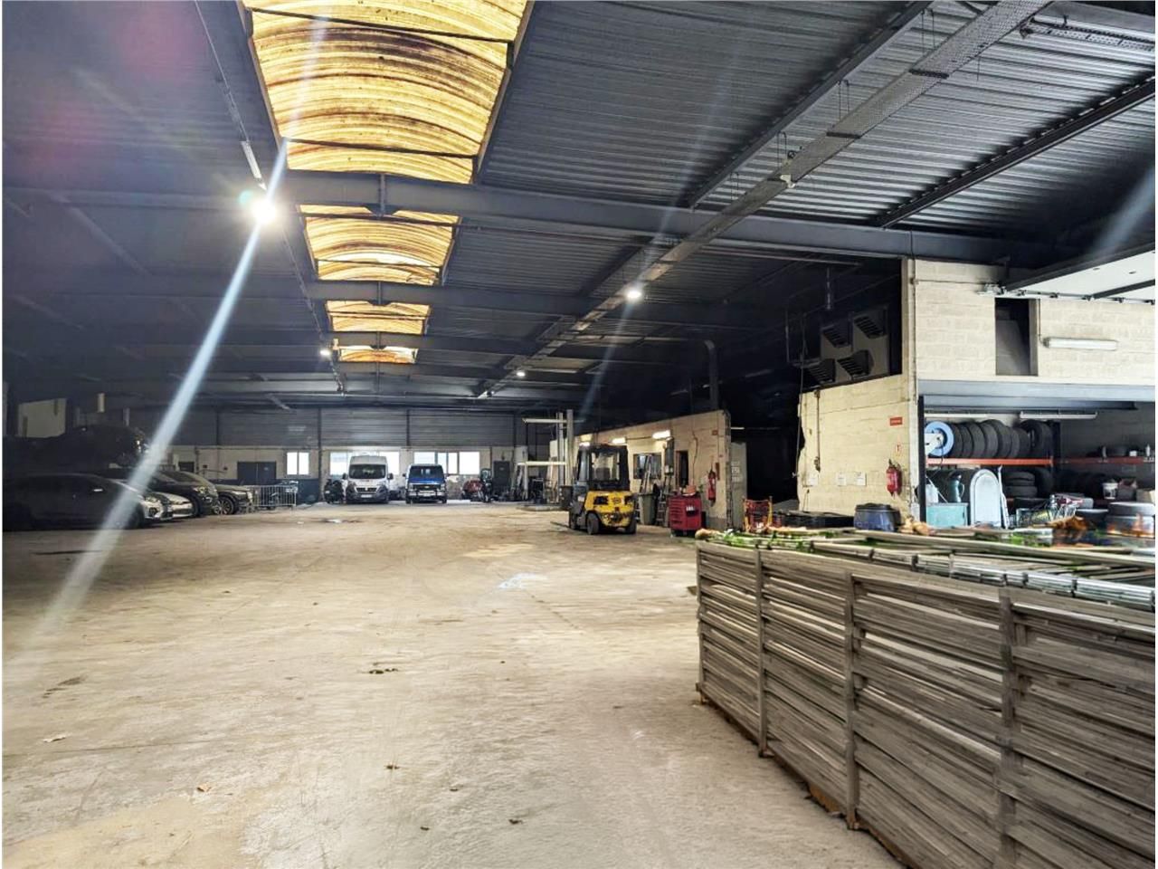 CBRE vous propose à louer un entrepôt/local d'act