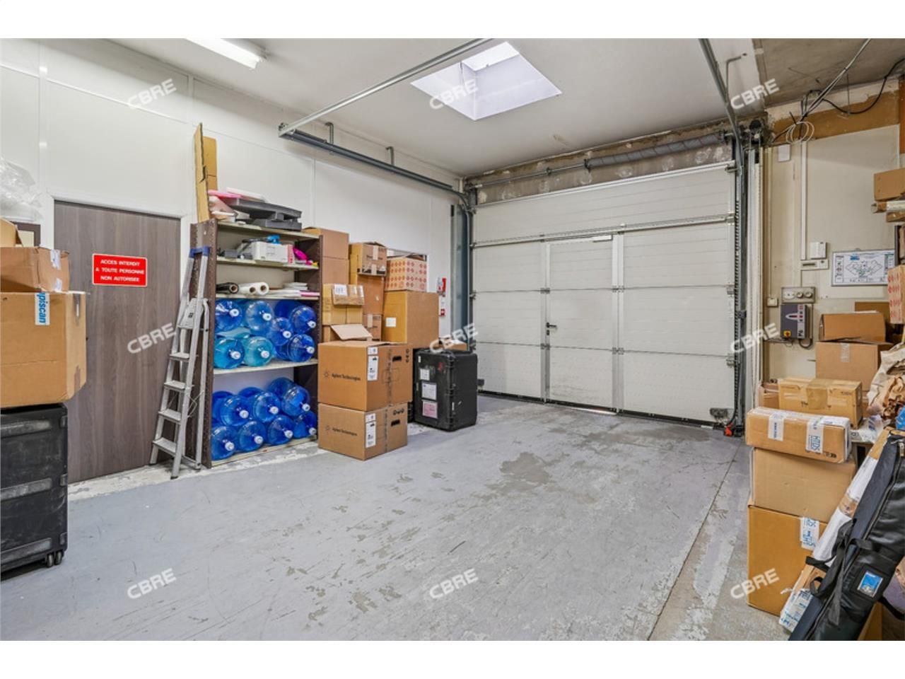 CBRE vous propose à vendre ou à louer des locaux 